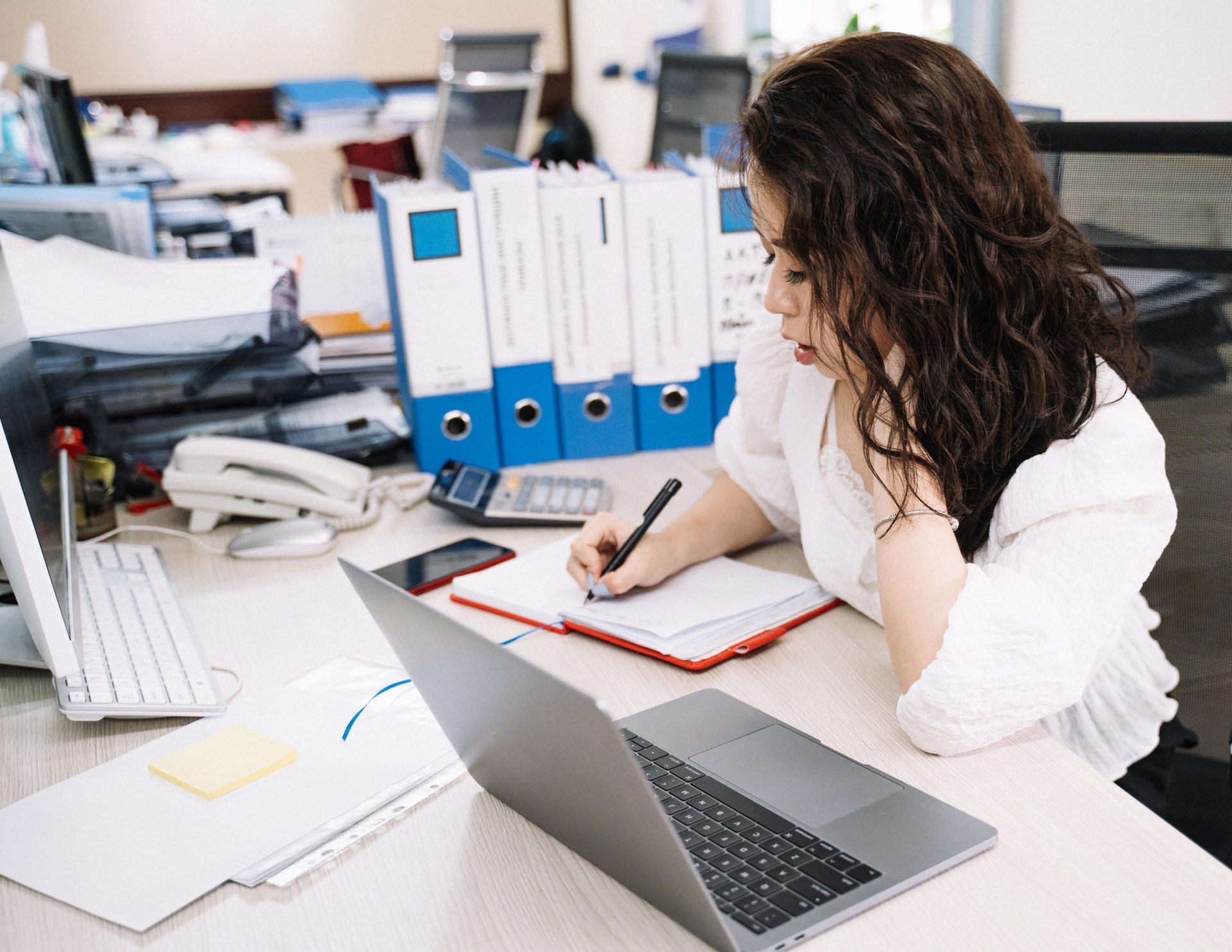 Une entreprise peut-elle réaliser sa comptabilité elle-même ?